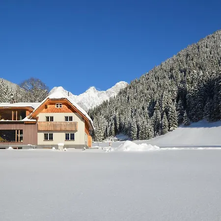 Alpenrose Boutique Gretl