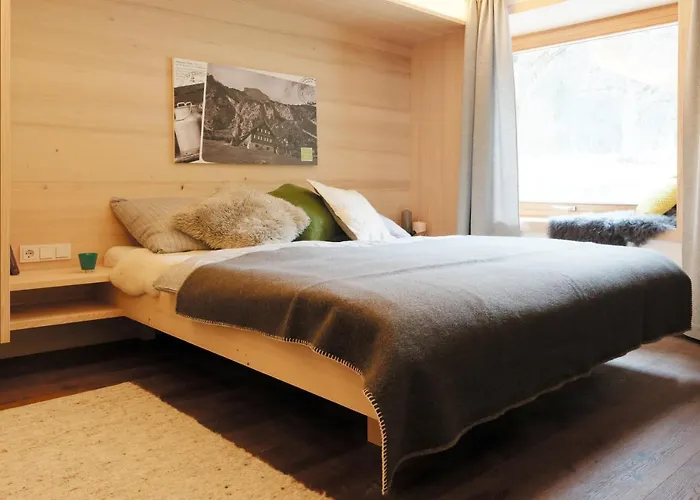 Alpenrose Boutique Gretl *